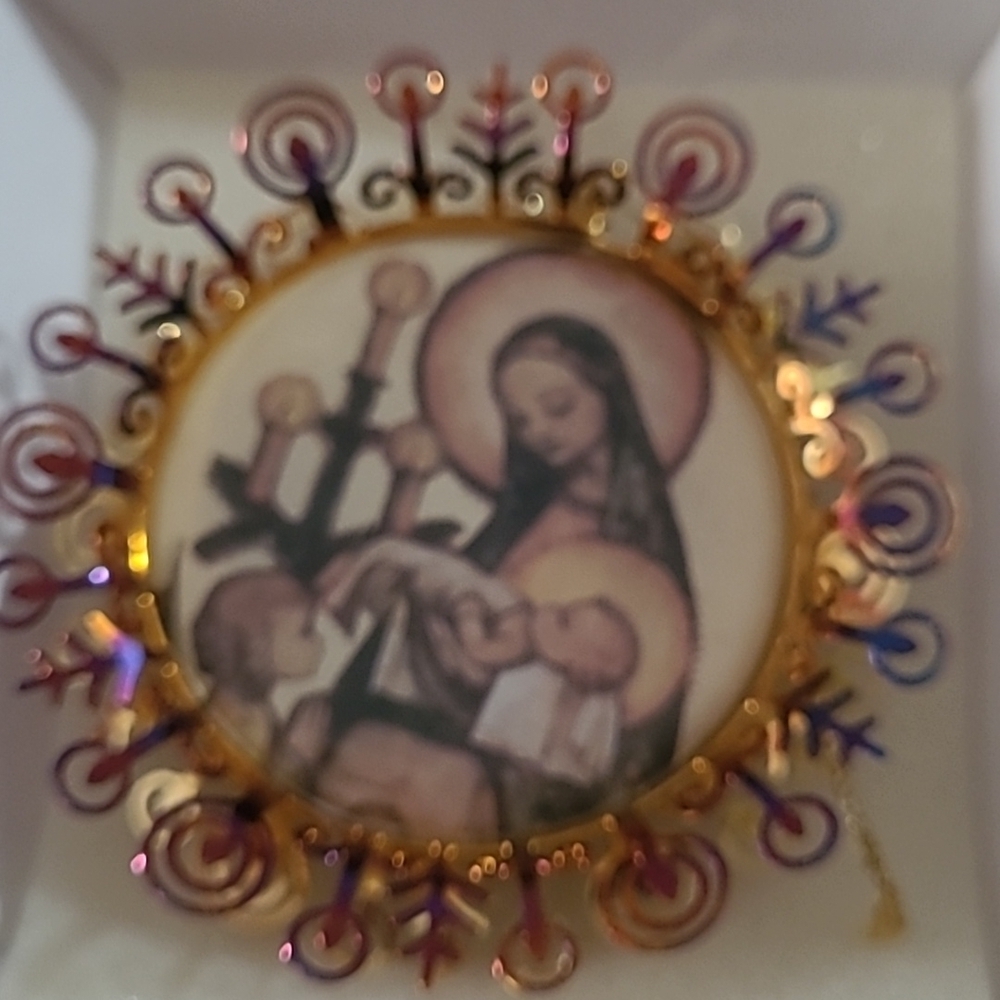 Vintage 1988 Hummel 24kt  Gold  finish Christmas ornaments collection Bundled 4 - Picture 8 of 10